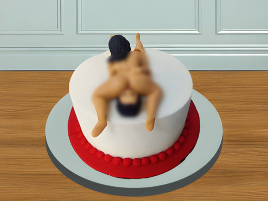 Valentine’s Crimson Desire Cake