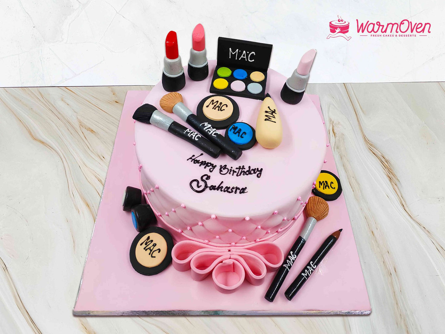 MAC Makeup Set Cake