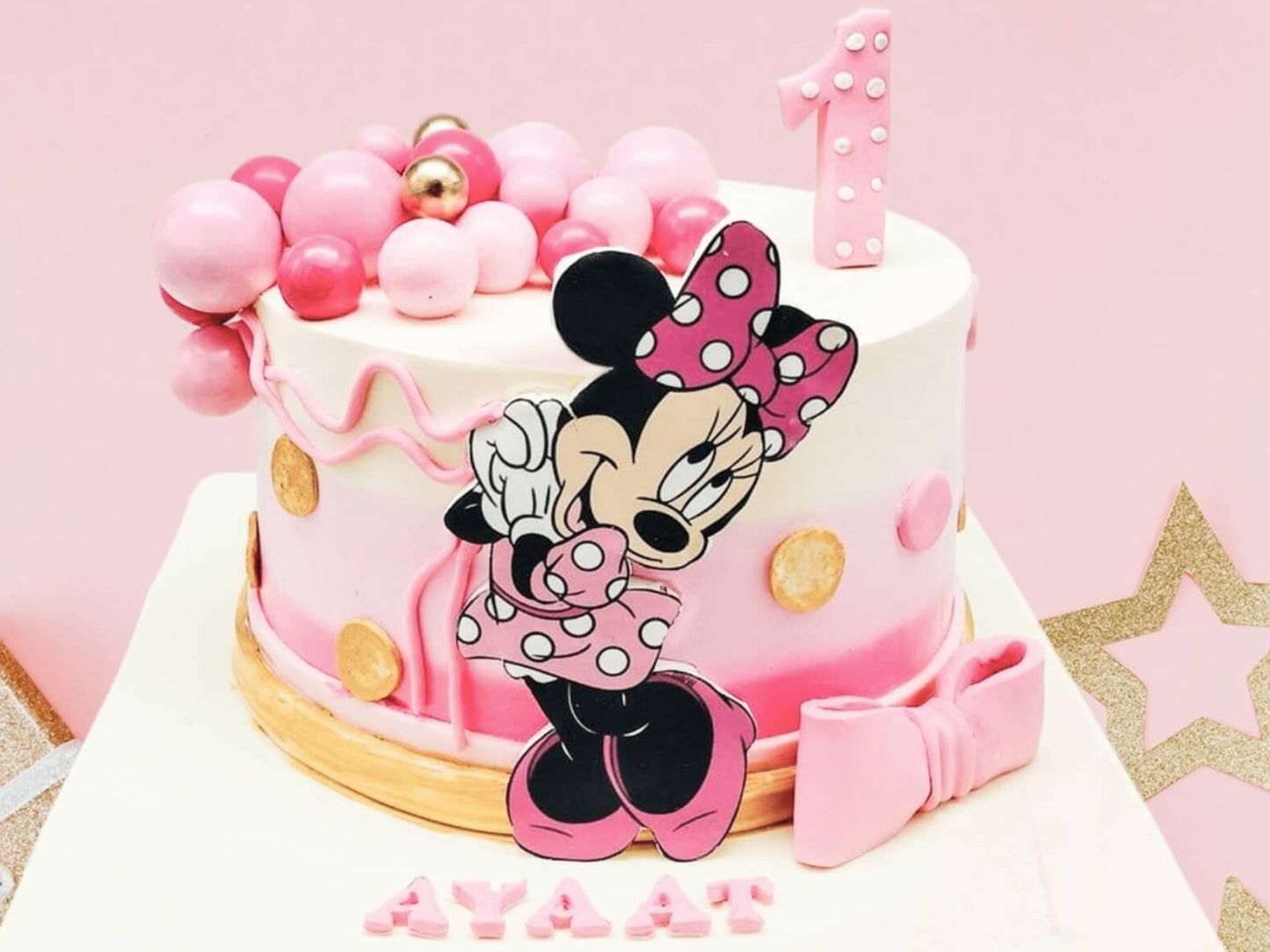 Minnie Mouse Cake