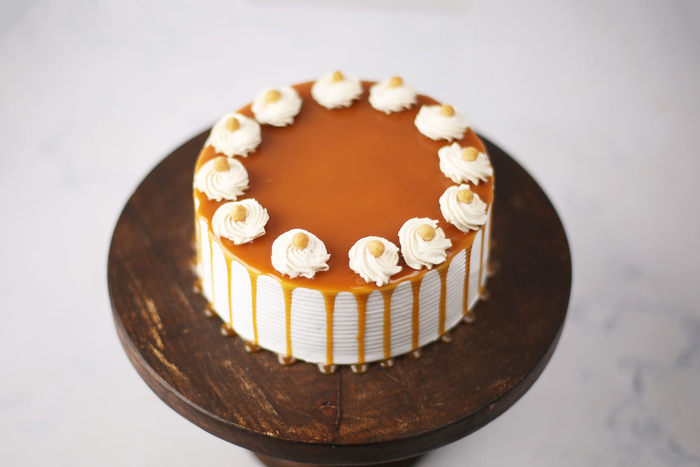 Caramellow Cake