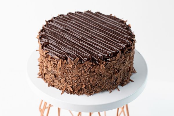 chocolate cake, mad over chocolate cake, chocolate, birthday cake