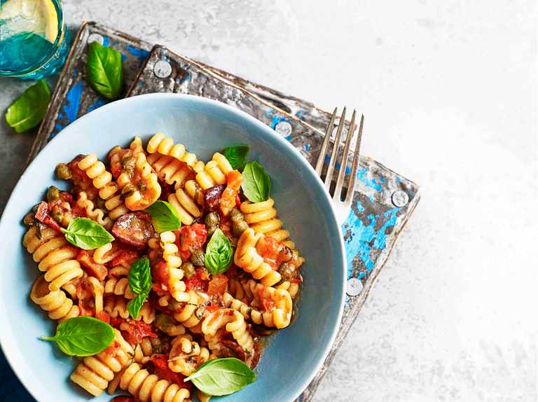 Cheesy pasta with crispy pangritata