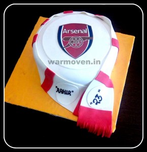 Football team logo & scarf cake