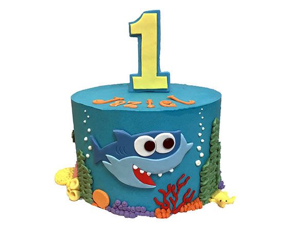 BAby Shark, Baby Shark Theme, Baby shark theme cake, baby shark theme party, theme party, birthday cake for boys, first birthday party, first birthday cake for boys, first birthday cake for kids, kids birthday