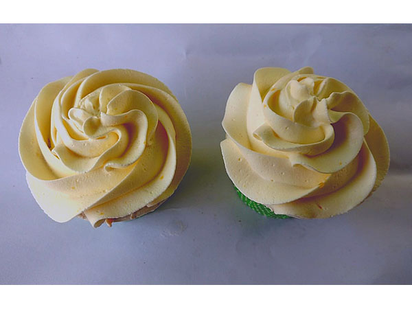 Mango Cupcakes