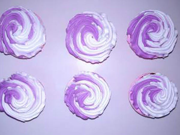 Women's Day Purple Cupcakes