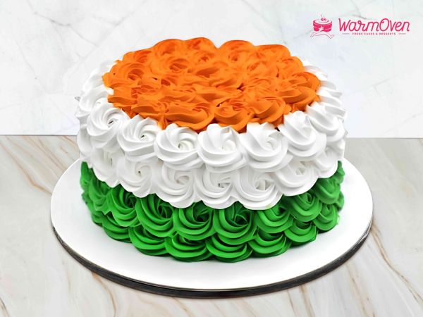 Tricolor Smash Cake
