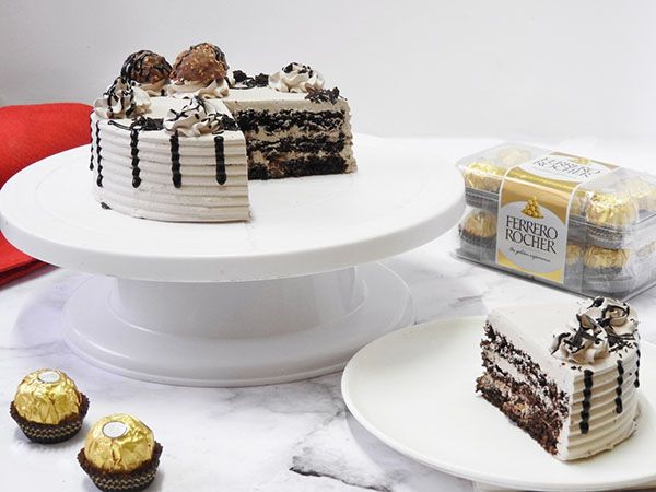 Ferrero Rocher Cake Half Kg Buy Ferrero Rocher Cake Online Warmoven