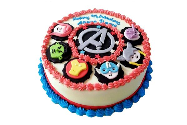 superheroes theme cake, superheroes cake, avengers cake, avengers theme party, kids birthday, kids cake, first birthday party, first birthday, birthday cake for kids, theme cake for kids, kids birthday party