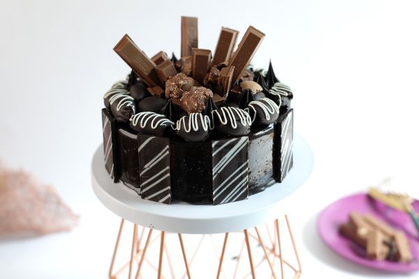 Chocolate Cake, KitKat Cake, Ferrero Rocher Cake